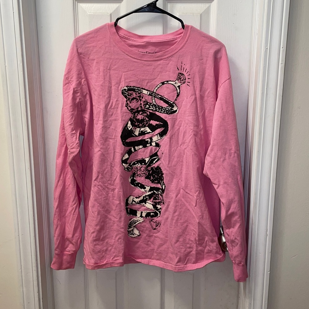 Ariana Grande shirt